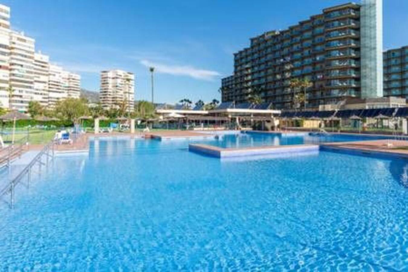 Playamar Waterfront Exclusive Apartment And Views Tower 2 Fl 14 Torremolinos Exteriör bild