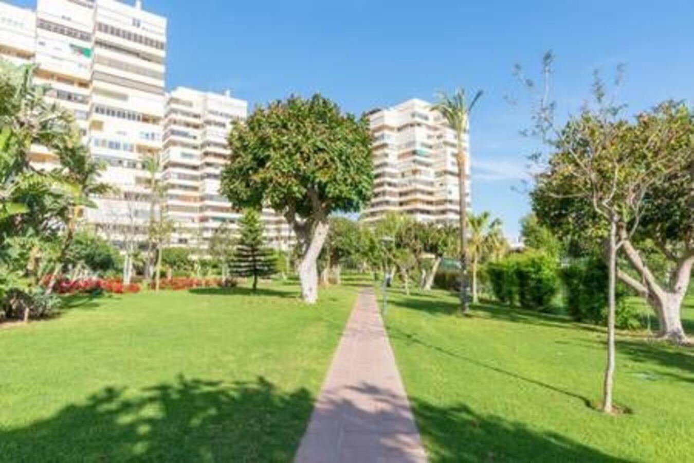 Playamar Waterfront Exclusive Apartment And Views Tower 2 Fl 14 Torremolinos Exteriör bild