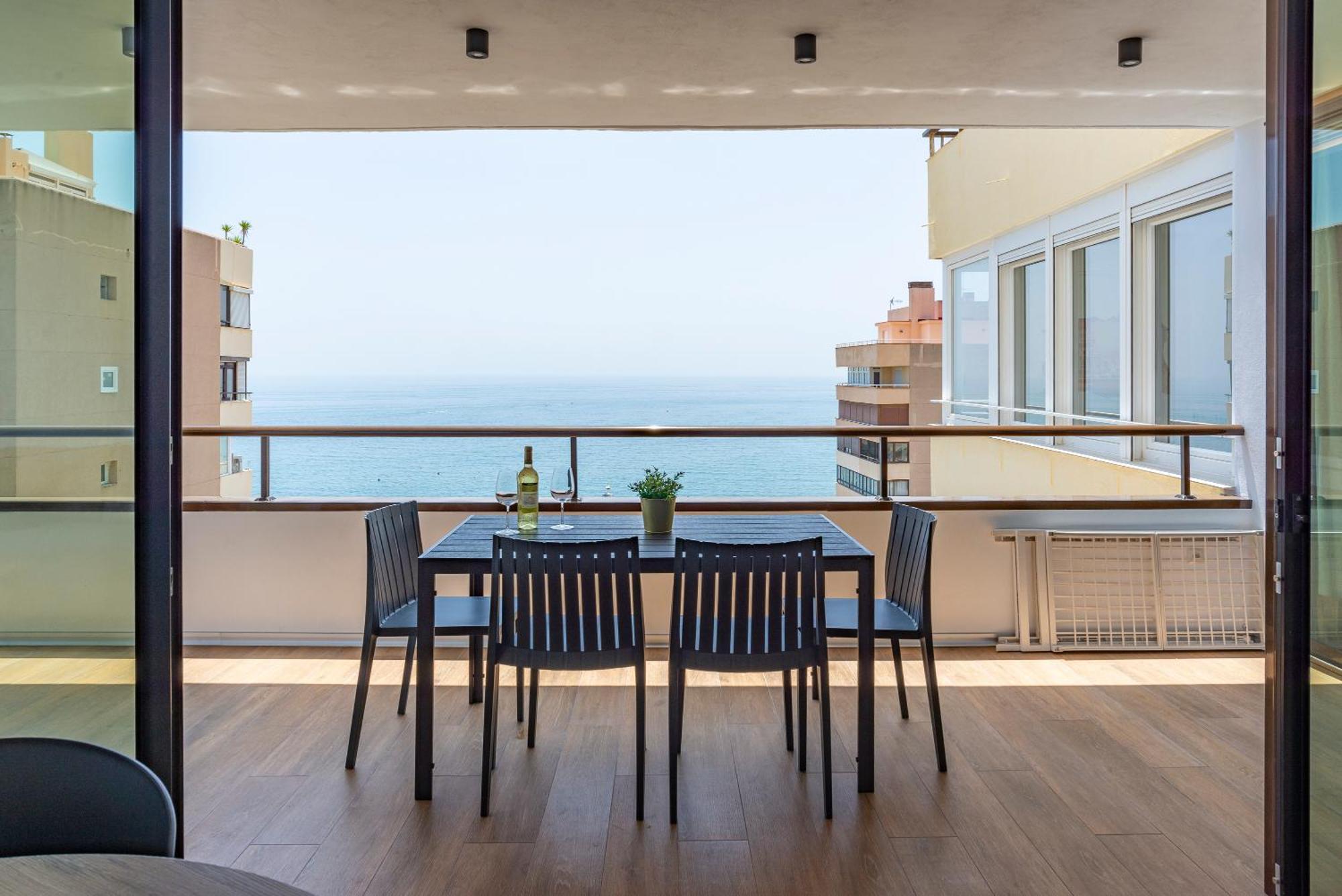 Playamar Waterfront Exclusive Apartment And Views Tower 2 Fl 14 Torremolinos Exteriör bild
